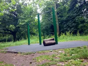 personal training queens park